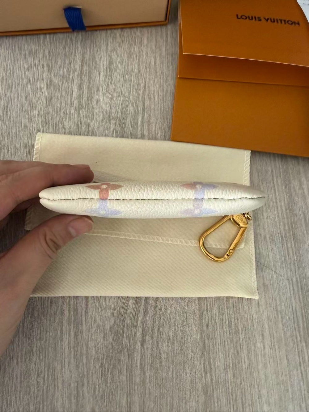 Louis Vuitton Cream Pastel Monogram Key Pouch with Gold Chain - Picture 5 of 15
